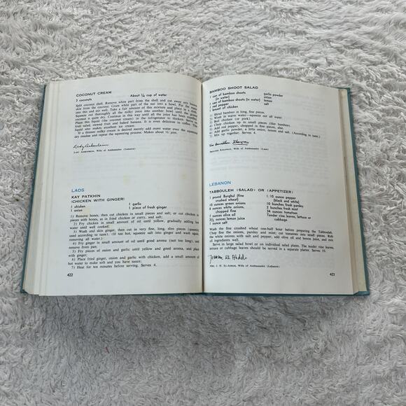 THE CONGRESSIONAL CLUB COOK BOOK - 1965 - National and International Recipes - Picture 7 of 12